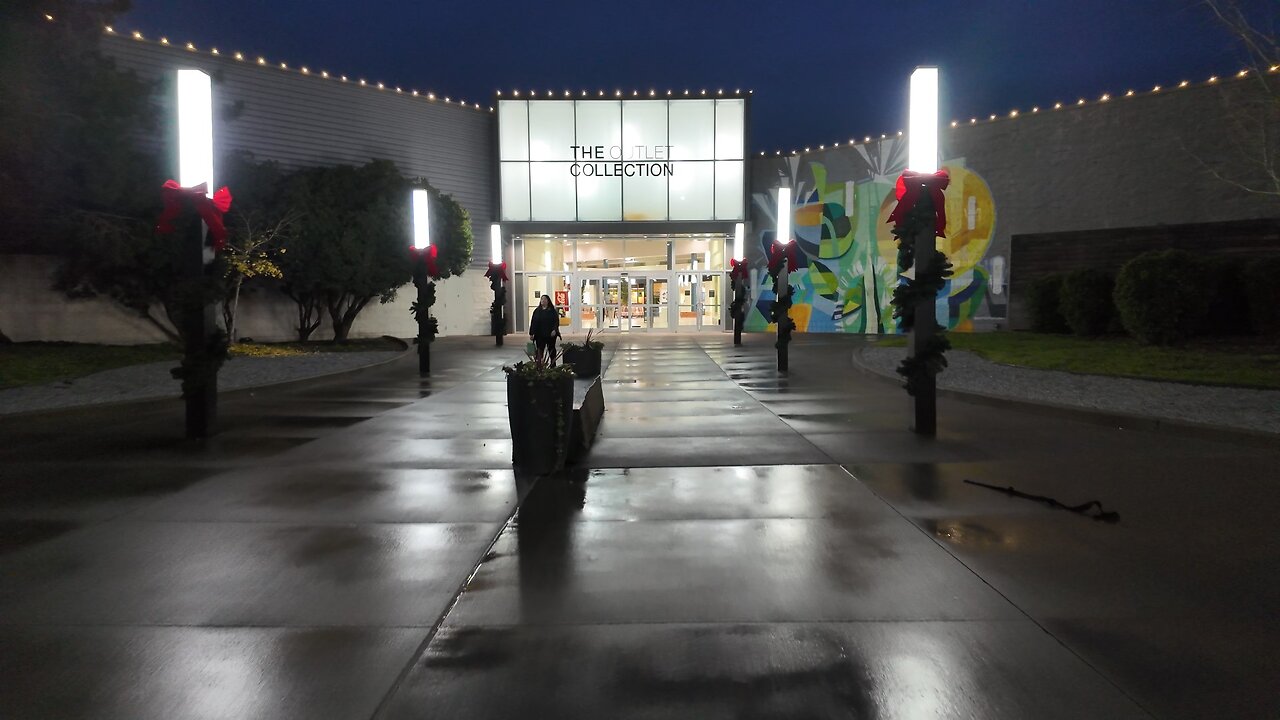 The Outlet Collection, December 2025 4K 60fps