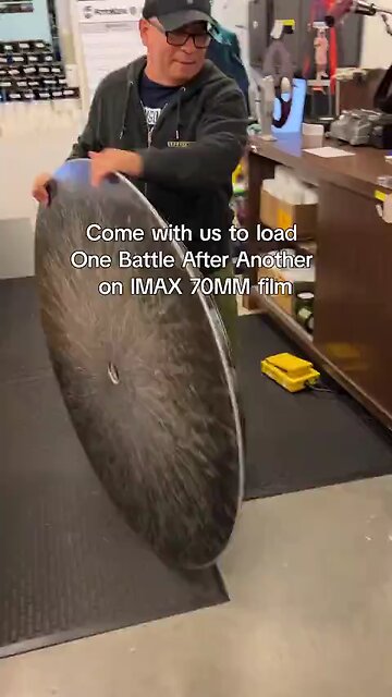 who loves photo and video creations,and technology)