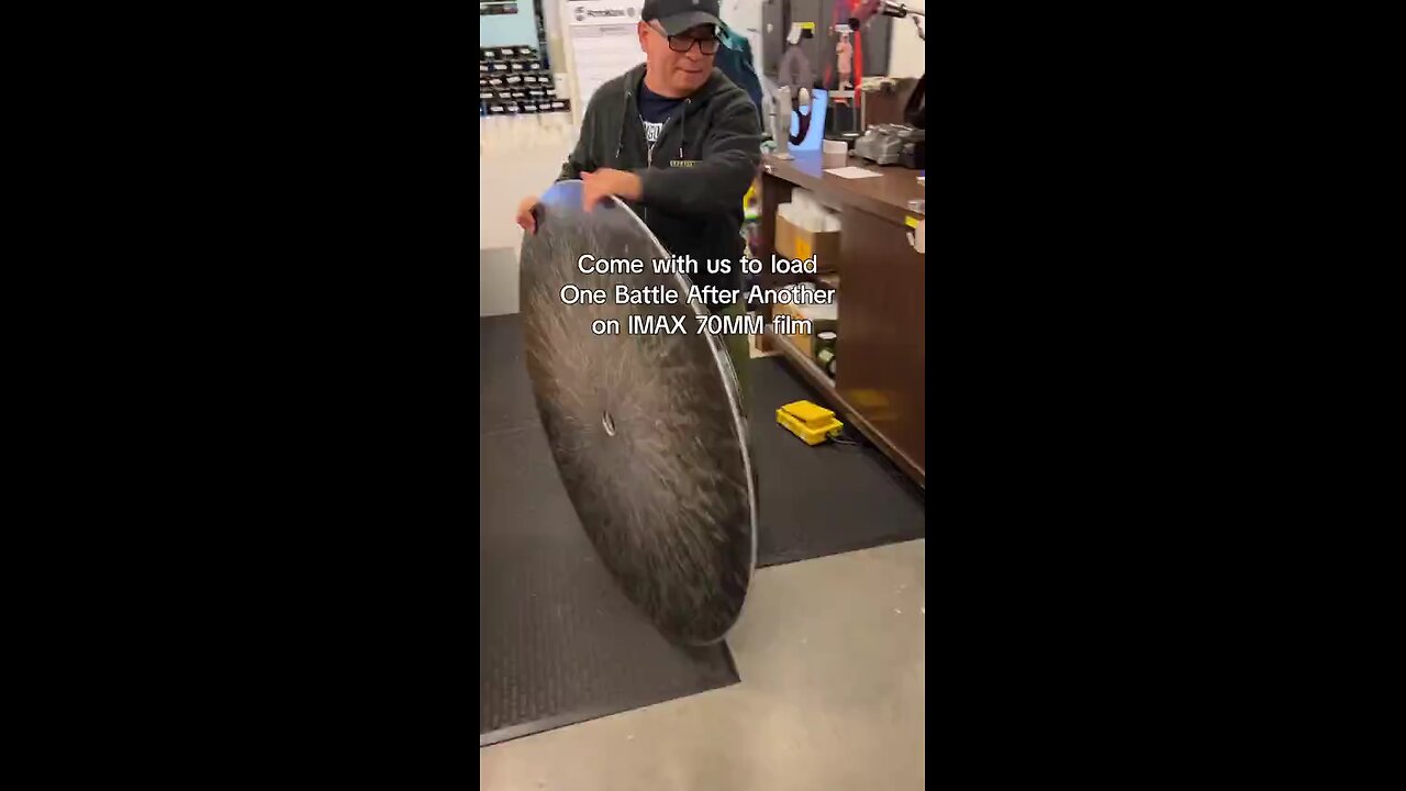 who loves photo and video creations,and technology)