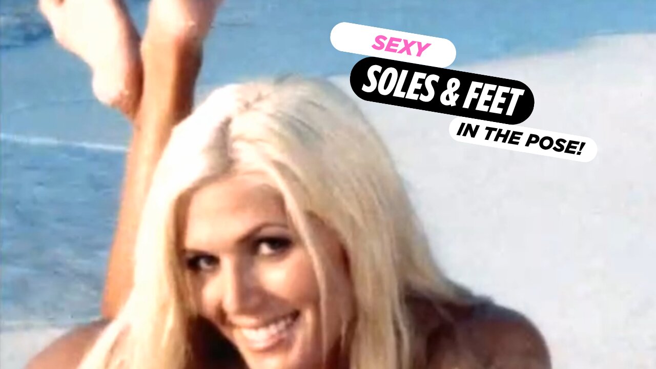 Torrie Wilson Soles & Feet in the Pose