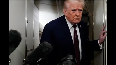 Trump Weighs Iran Talks, Leans Toward Military Strikes