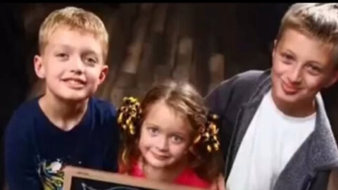 The Hidden Agenda Behind School Portraits