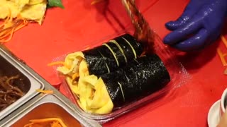 In a Time When Good Gimbap Is Hard to Find, This Market Gimbap Draws People from All Over Korea