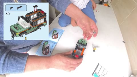 Assembling the Lego City 60447 Off Road 4x4 Mountain Truck