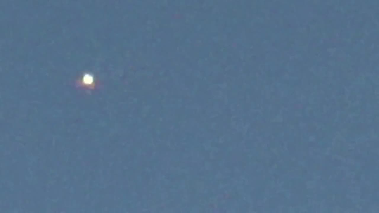 👽🛸 Triangle UFO with Three Lights Spotted Over RÃo Piedras | TheTruthAbove