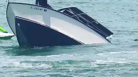 Shocking Moment: Boat Sinks at Haulover Inlet 🙀