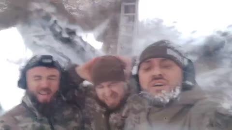 Firing Artillery in the Snow(Incredible Footage)