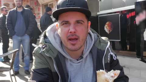 От ядене на боклуци стомахът се превърна в контейнер!