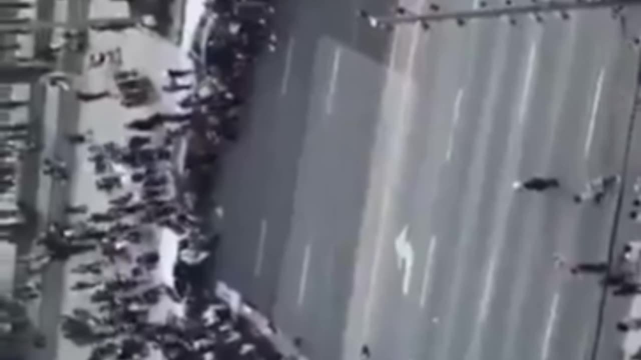 Islamist Block Entire Major Road to Bow