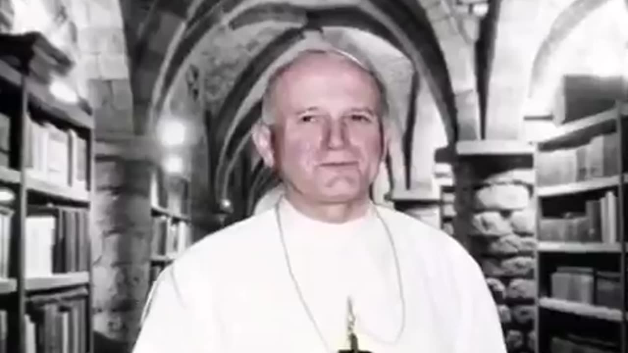 Who really built all these massive ancient walls in Russia?