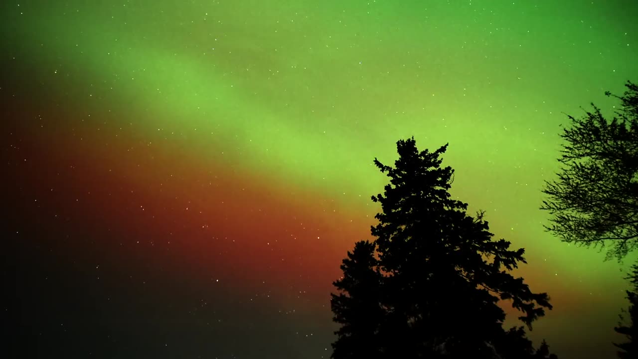 Northern Lights and Mysterious Lights Falling from the Sky