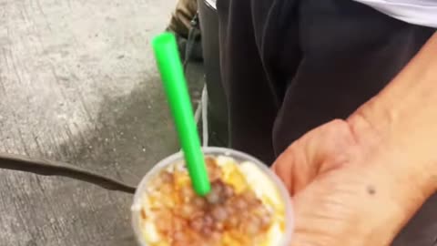 Tauu or something is name filipine dessert on street