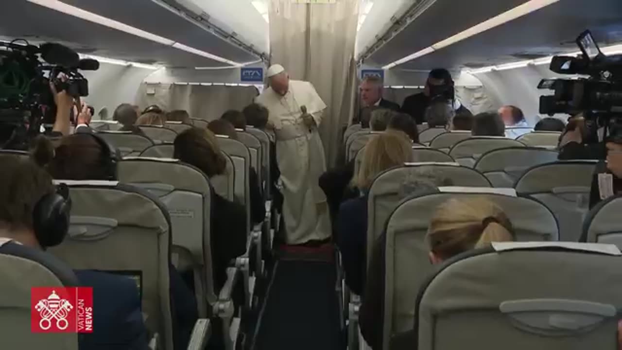 Pressekonferenz 2. Dez. Papst Leo - Rückflug von Beirut nach Rom