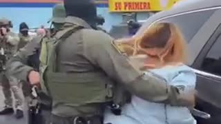 ICE arrests and detains an obese agitator