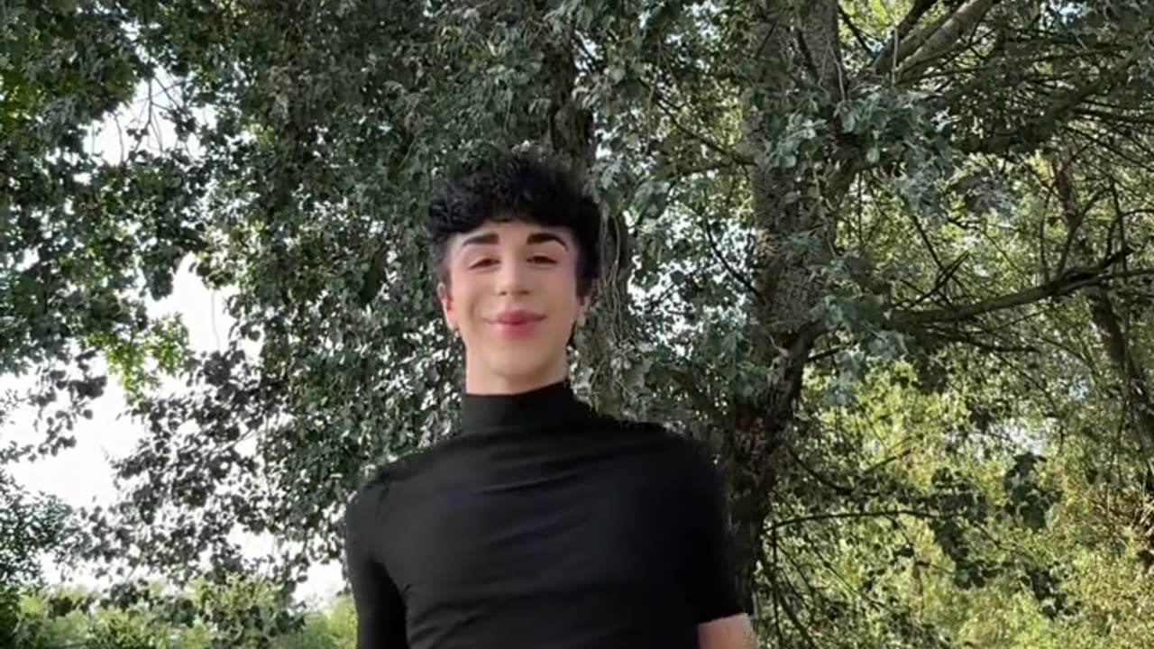 Dancer femboy directly from europe