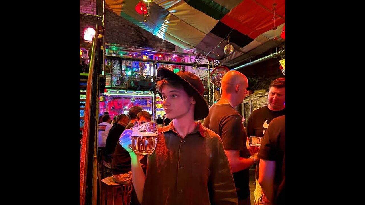 не наверное а миша_ lets 2nd 24x7view