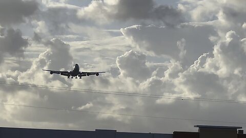 Air Force One landing