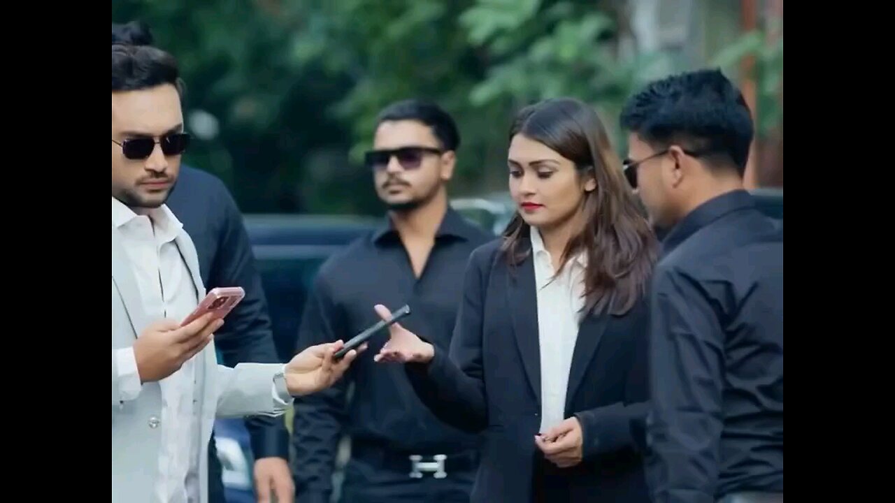 চাকটি করাটা কি?