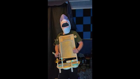 Sharky’s jingle on the thingamajig