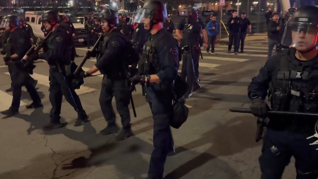 Downtown LA: Police and pro-iIIegal protesters clash with injuries reported