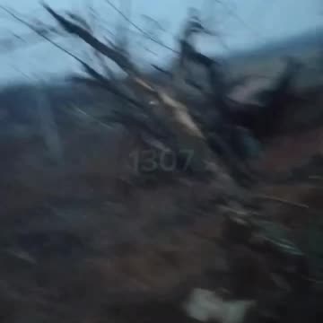 Ukraine war combat footage 155mm cluster shell