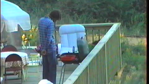 1990-VA-Huvar-outside2