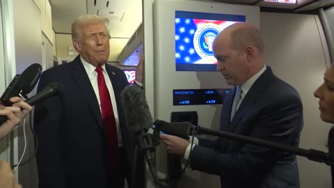 President Trump Gaggles with Press on Air Force One, Nov. 25, 2025