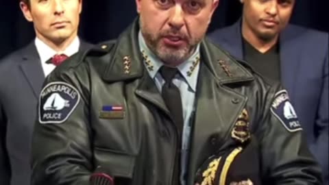 Minneapolis Police Chief tells Somalians to Call 911