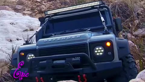 UNSTOPPABLE RC Truck TRX4 Defender! 😎 .... Certified! 💯🔥