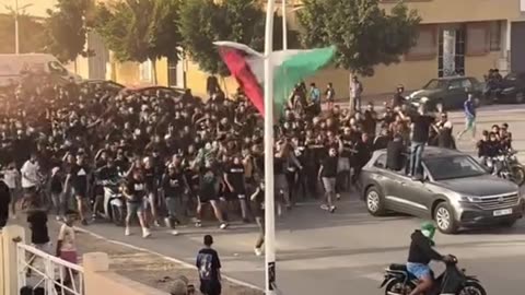 This makes me so happy. Look at these amazing Moroccans.