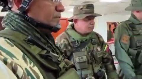 "Venezuelan generals preparing the defense to stop a possible amphibious invasion"