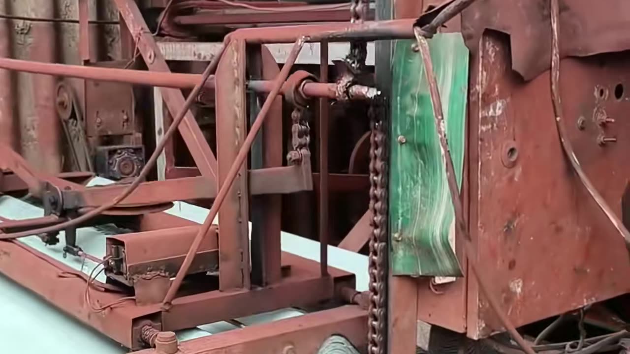 🤯🔩 You Won't Believe This Machine! | FeedMyCuriosity