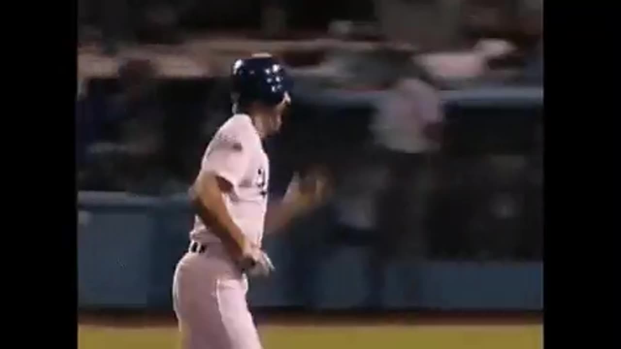 Retro Monday - 1988: Kirk Gibson's dramatic pinch-hit home run won game 1 of