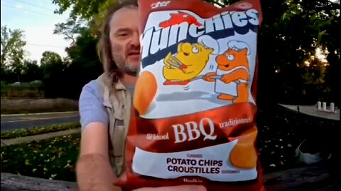 Munchies old school BBQ chips review Canada