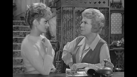 Petticoat Junction - S01E19 - Visit From A Big Star - 1964 - HD