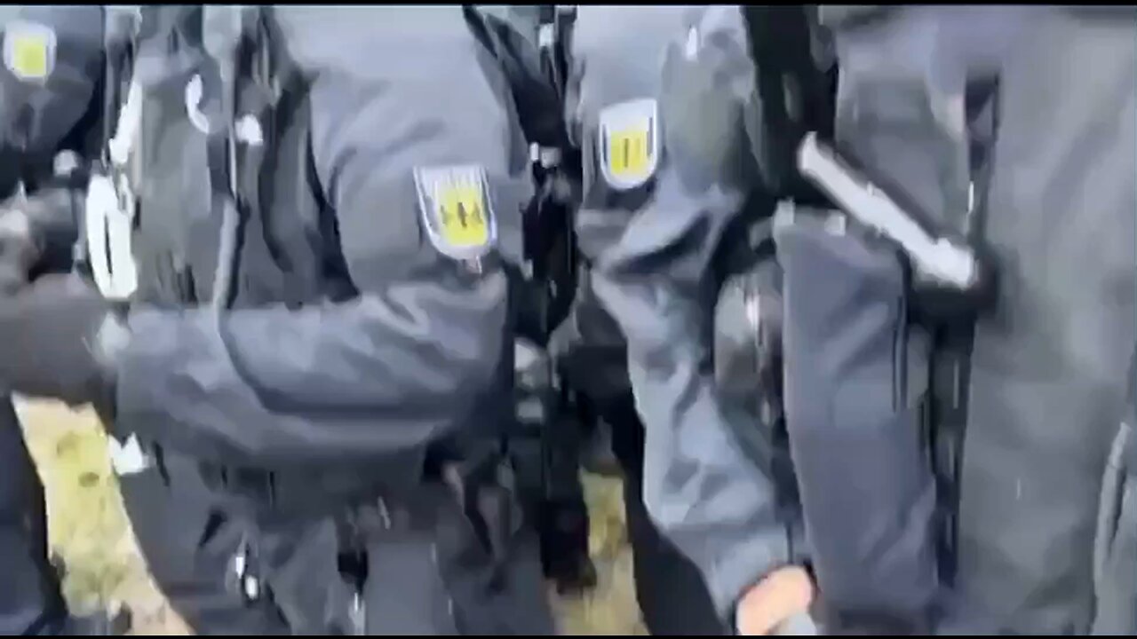 🚩🇩🇪 During the far-left demonstrations in Giessen