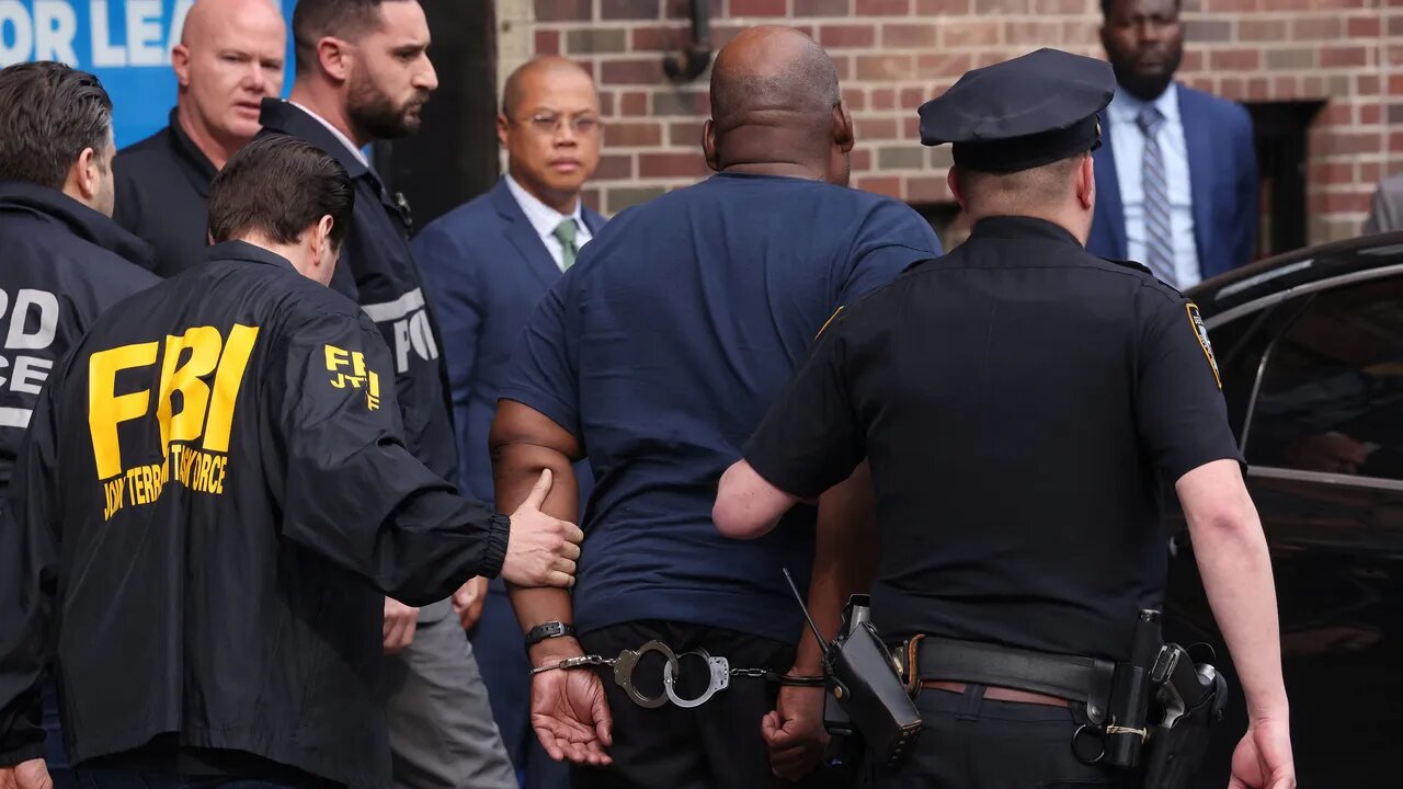 CAUGHT ON CAM: Feds Capture ICE Agitators!