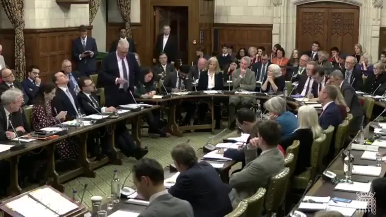 Uk is so desperate to push Digital ID, they are now claiming it will curtail Illegal Migrants! 🆔🪪