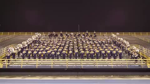 I love this.. you know I love marching band..
