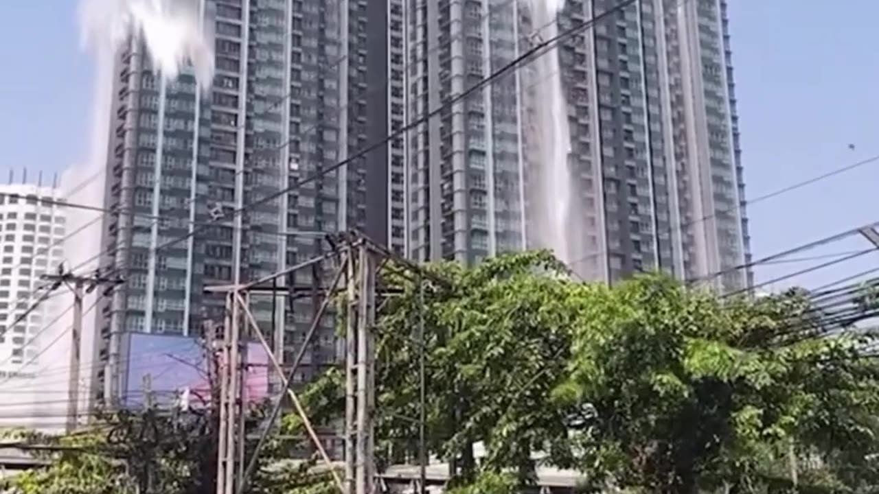 🌊😱 INSANE! TONS of WATER CRASHES from Building During Myanmar Earthquake! 💥🏚️