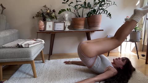 Flexible hips - another stretching video 💘