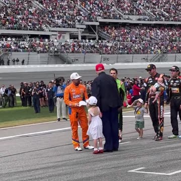 No other president has been loved by the people like Donald Trump! He’s everywhere! 💯👍