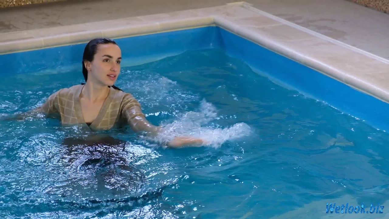 Wetlook leather leggings