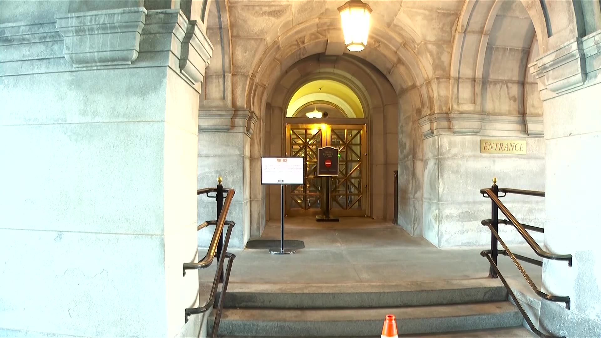 US judge orders Trump administration to fully fund food aid by Friday