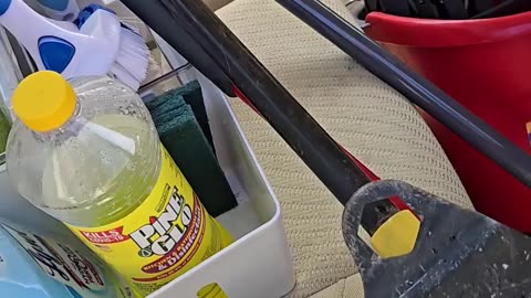 TENANTS ABANDONED THEIR DOGS IN THE GARAGE 😭💀 | Cleanup Time!