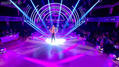 Ashley Taylor Dawson and Ola Jordan dance the Salsa to 'Conga'.