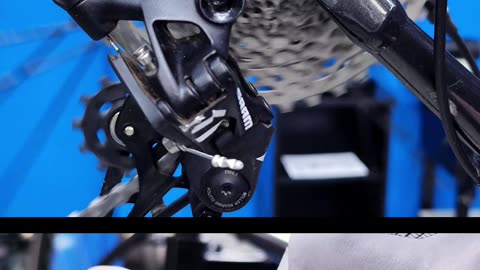 How to shift with DoubleTap SRAM road. Bicycle gear shifter