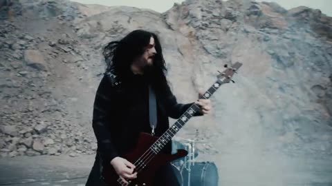 ARCH ENEMY - The Eagle Flies Alone (OFFICIAL VIDEO)