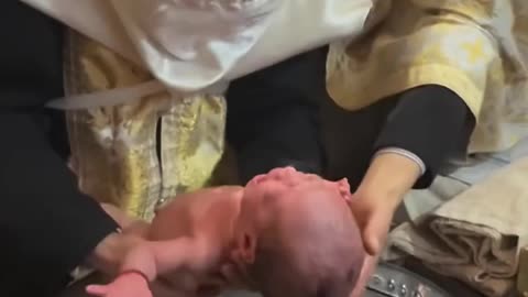 Ereticii Ecumenisti LATINOFRONI Stefan Argatu si un popa fac NEBOTEZ prin TURNARE,Focsani,26.01.2026