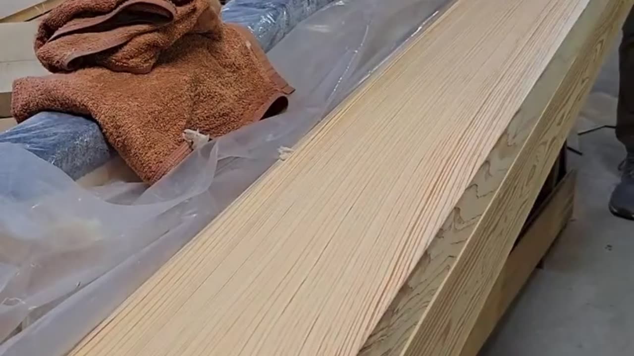 🔨✨ Mind Blown! Watch a Japanese Craftsman Shave Wood into Thin Pieces with Ease! | FeedMyCuriosity